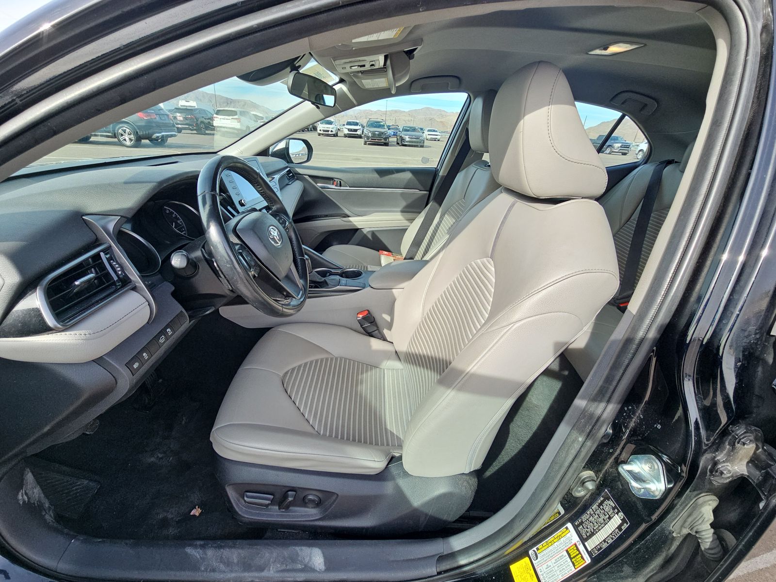 2022 Toyota Camry SE FWD