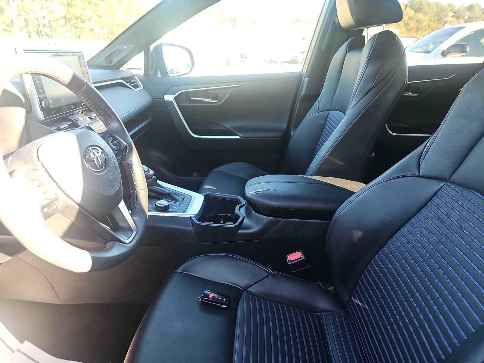 2022 Toyota RAV4 Hybrid XSE AWD