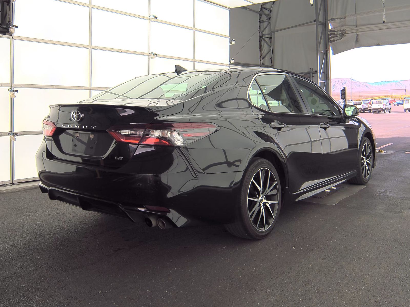 2022 Toyota Camry SE FWD