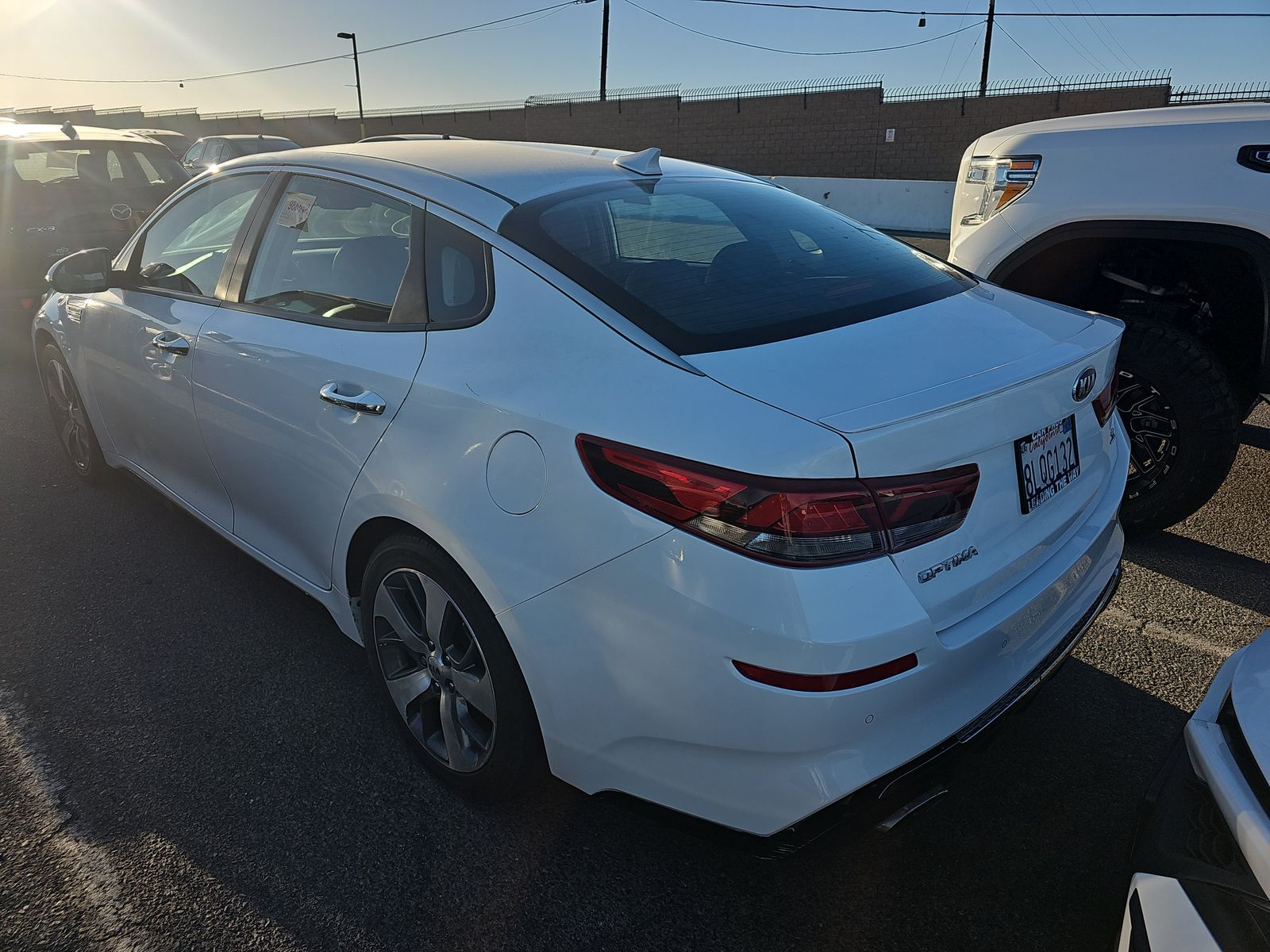 2019 Kia Optima S FWD