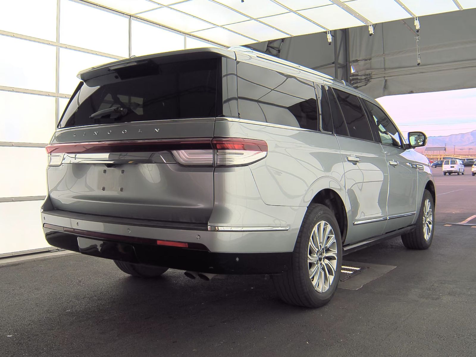 2022 Lincoln Navigator L Standard AWD