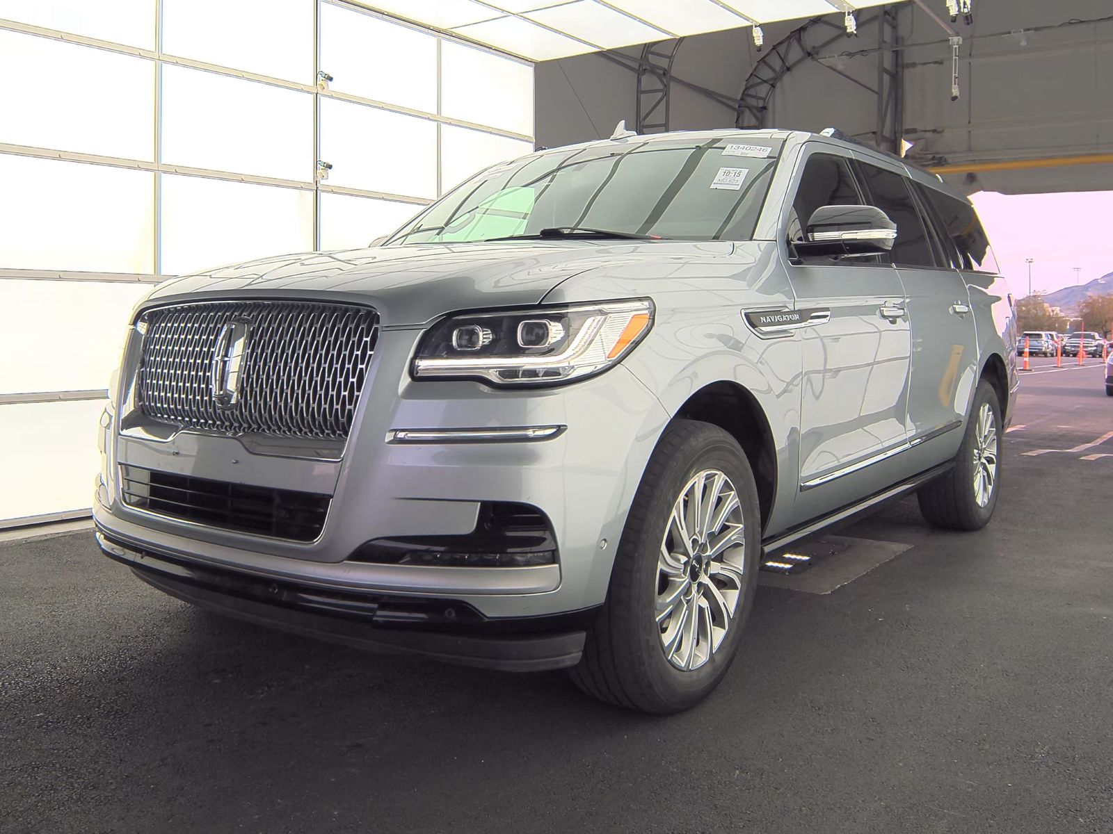 2022 Lincoln Navigator L Standard AWD