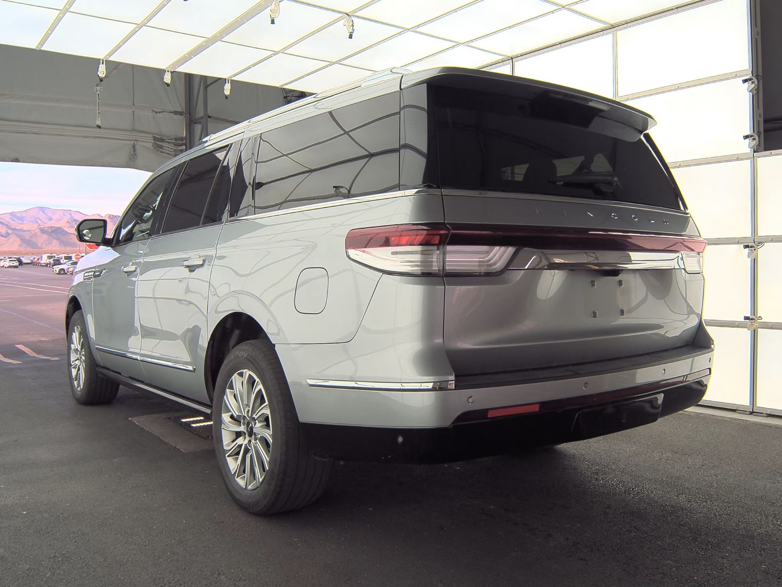 2022 Lincoln Navigator L Standard AWD