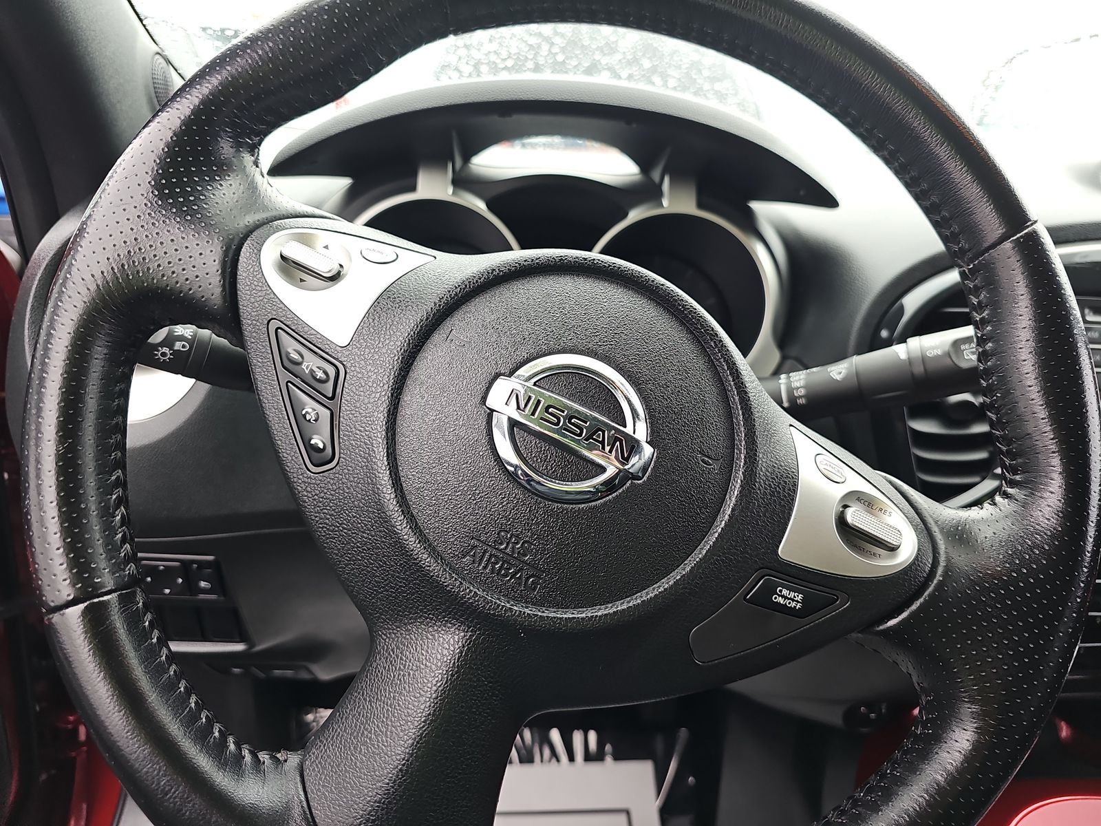 2012 Nissan JUKE SL FWD