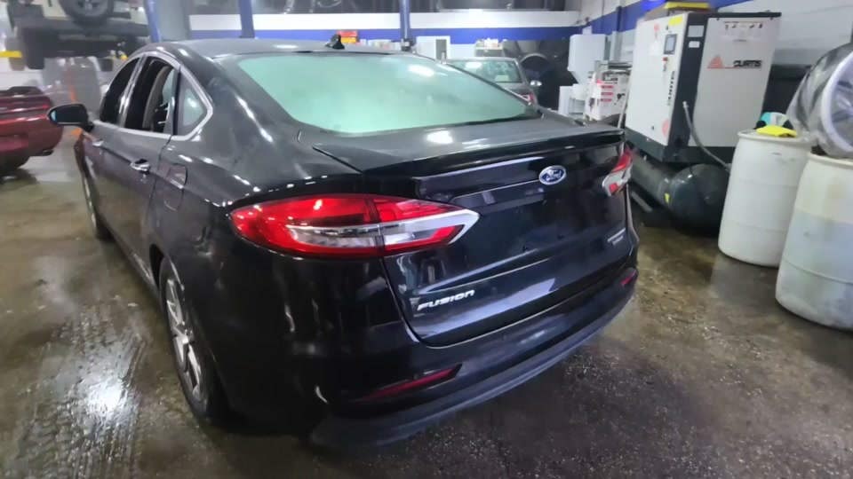 2020 Ford Fusion Hybrid Titanium FWD