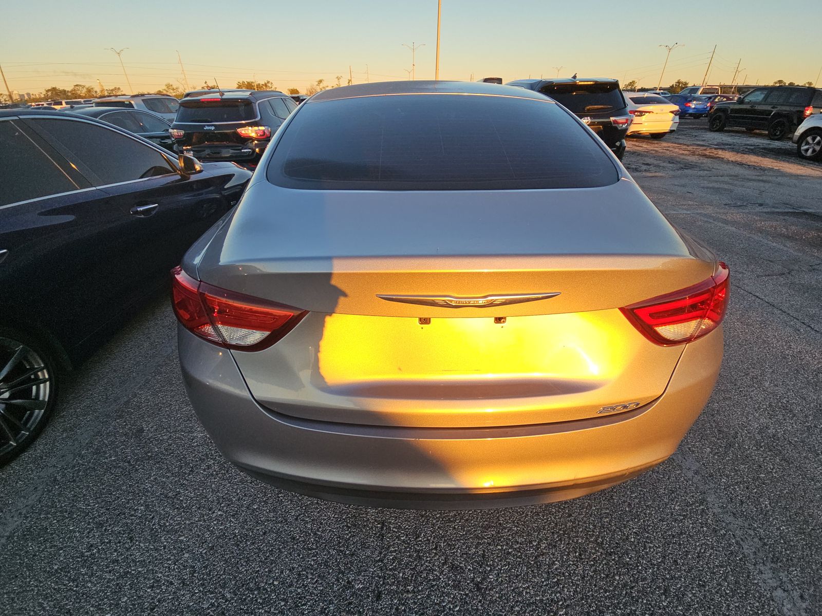 2016 Chrysler 200 LX Touring FWD