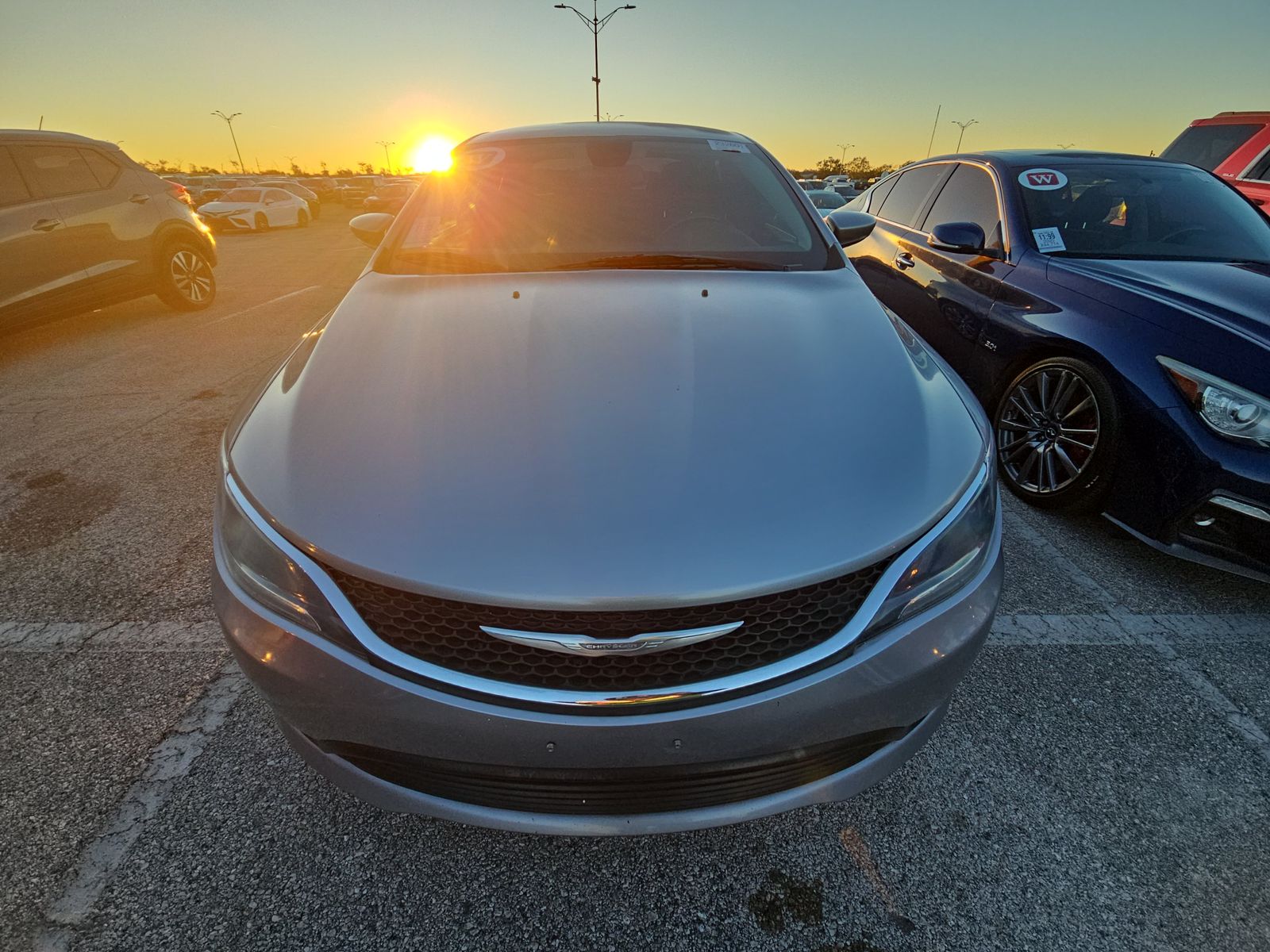 2016 Chrysler 200 LX Touring FWD