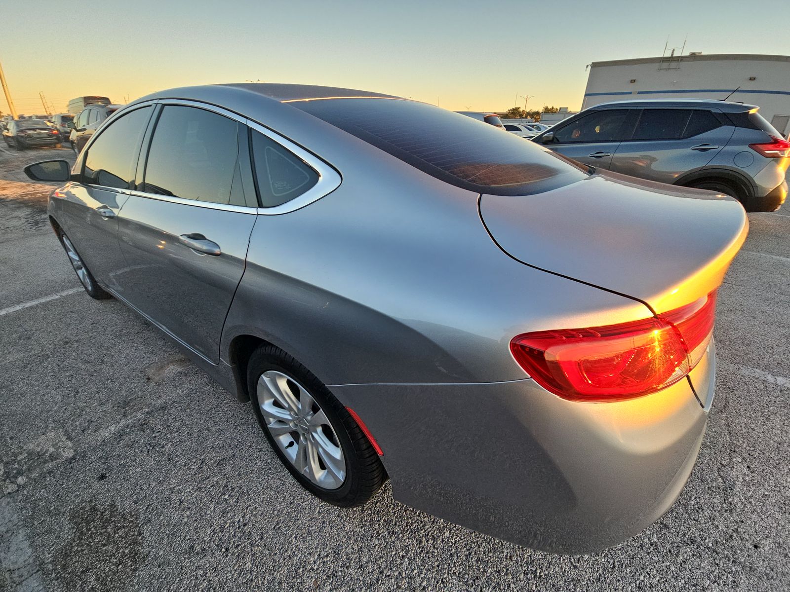 2016 Chrysler 200 LX Touring FWD