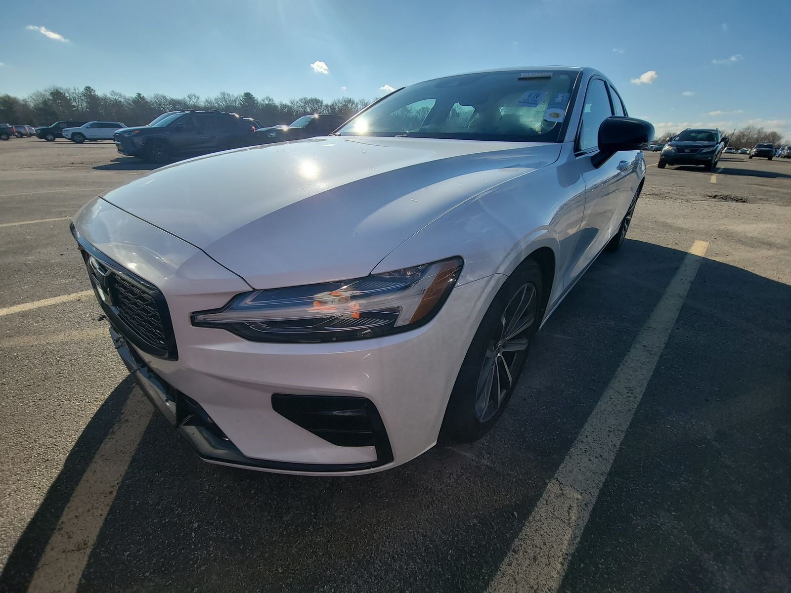 2022 Volvo S60 B5 Momentum AWD