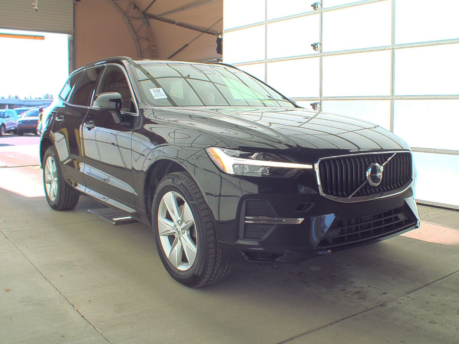 2022 Volvo XC60 B5 Momentum AWD