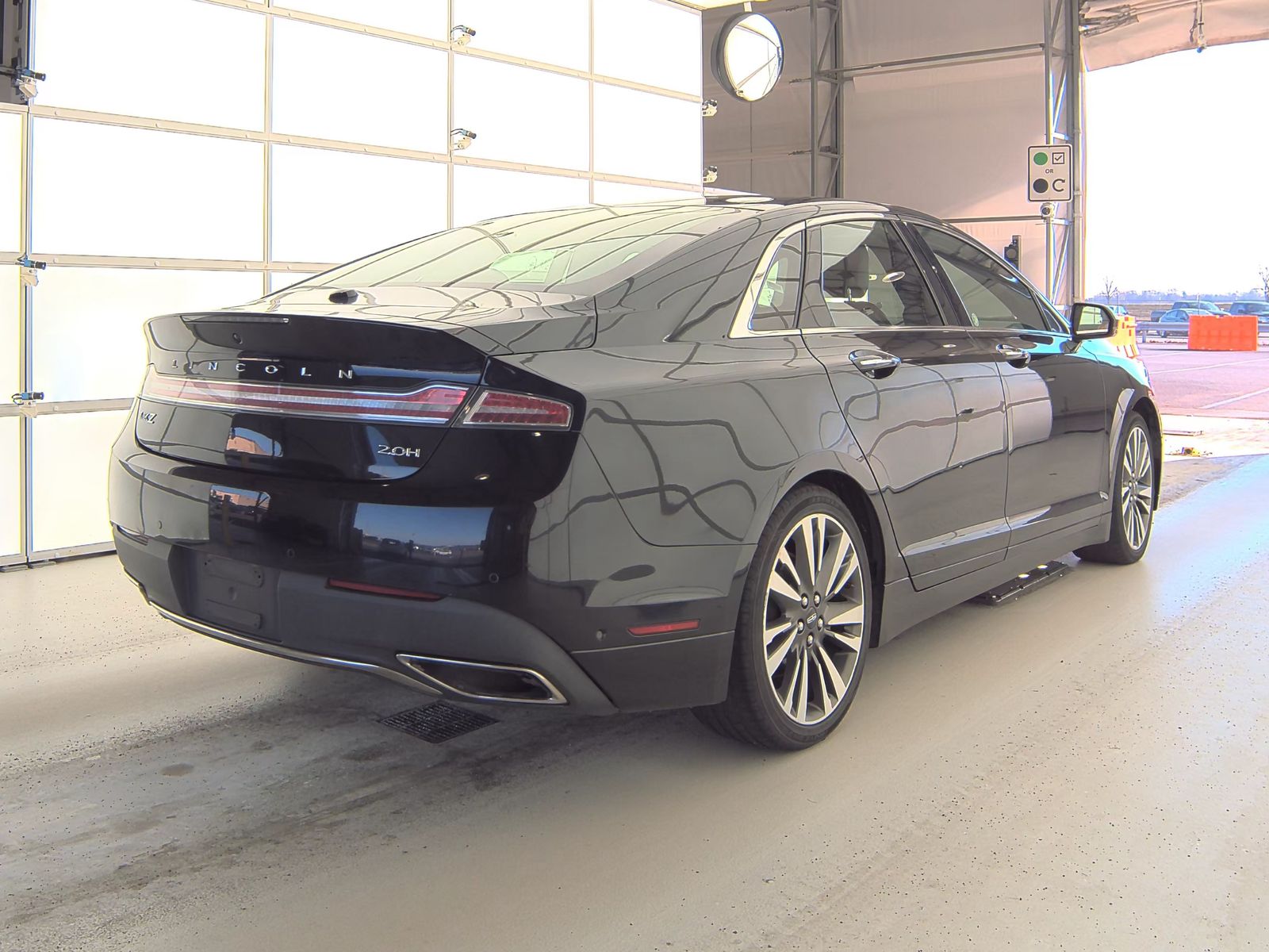 2020 Lincoln MKZ Hybrid Reserve FWD