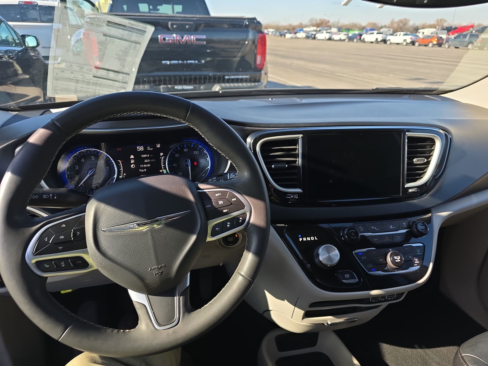 2022 Chrysler Pacifica Touring L FWD