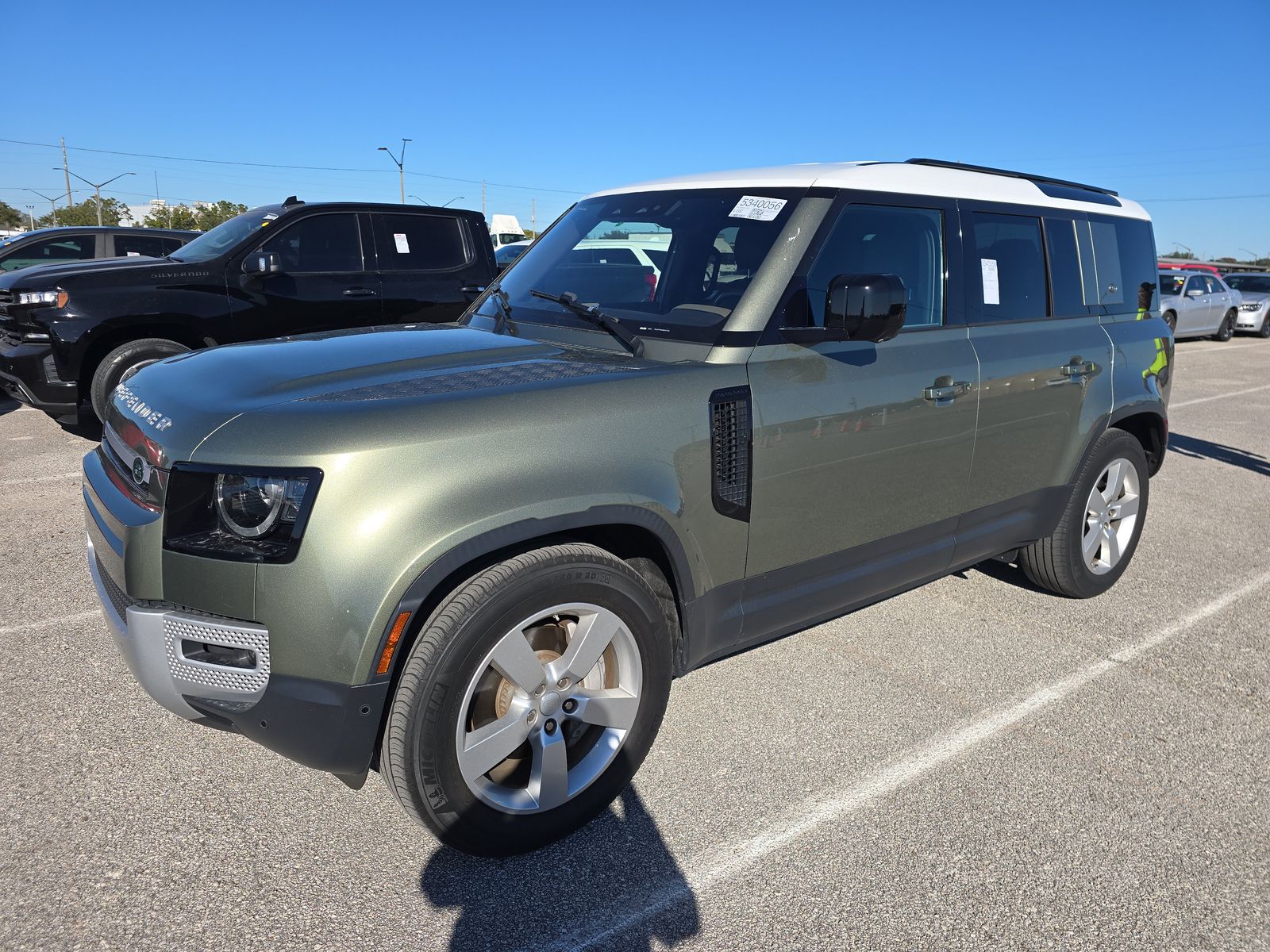 2021 Land Rover Defender 110 SE AWD