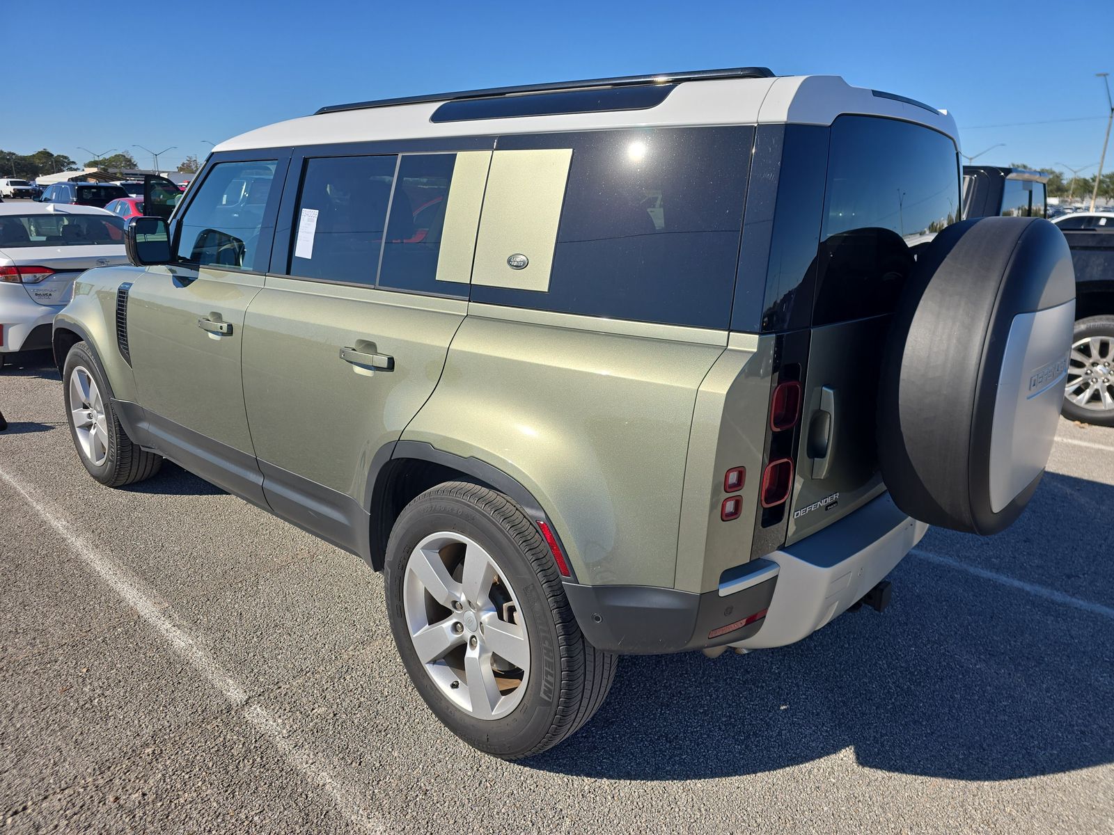 2021 Land Rover Defender 110 SE AWD