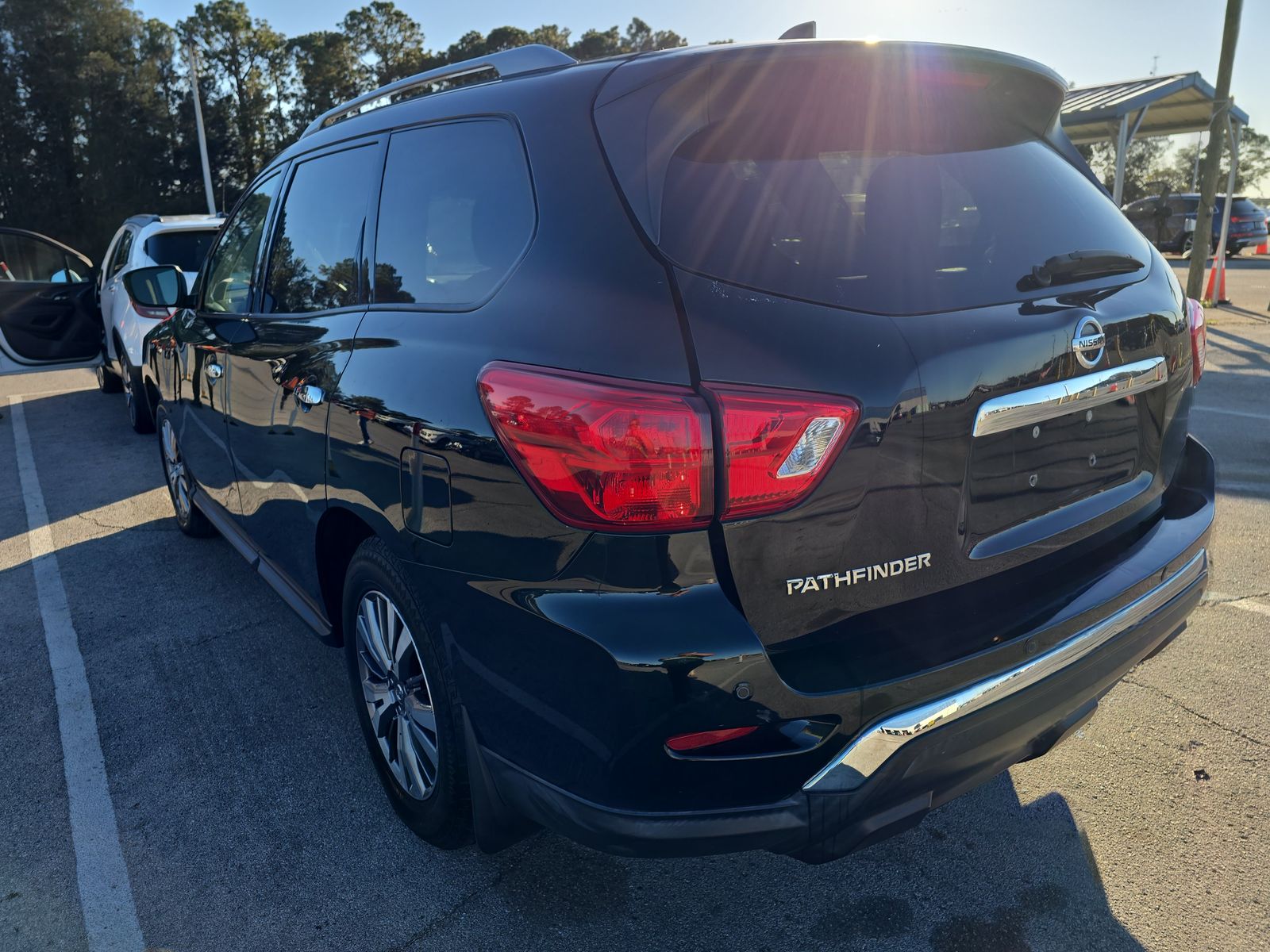 2020 Nissan Pathfinder S FWD