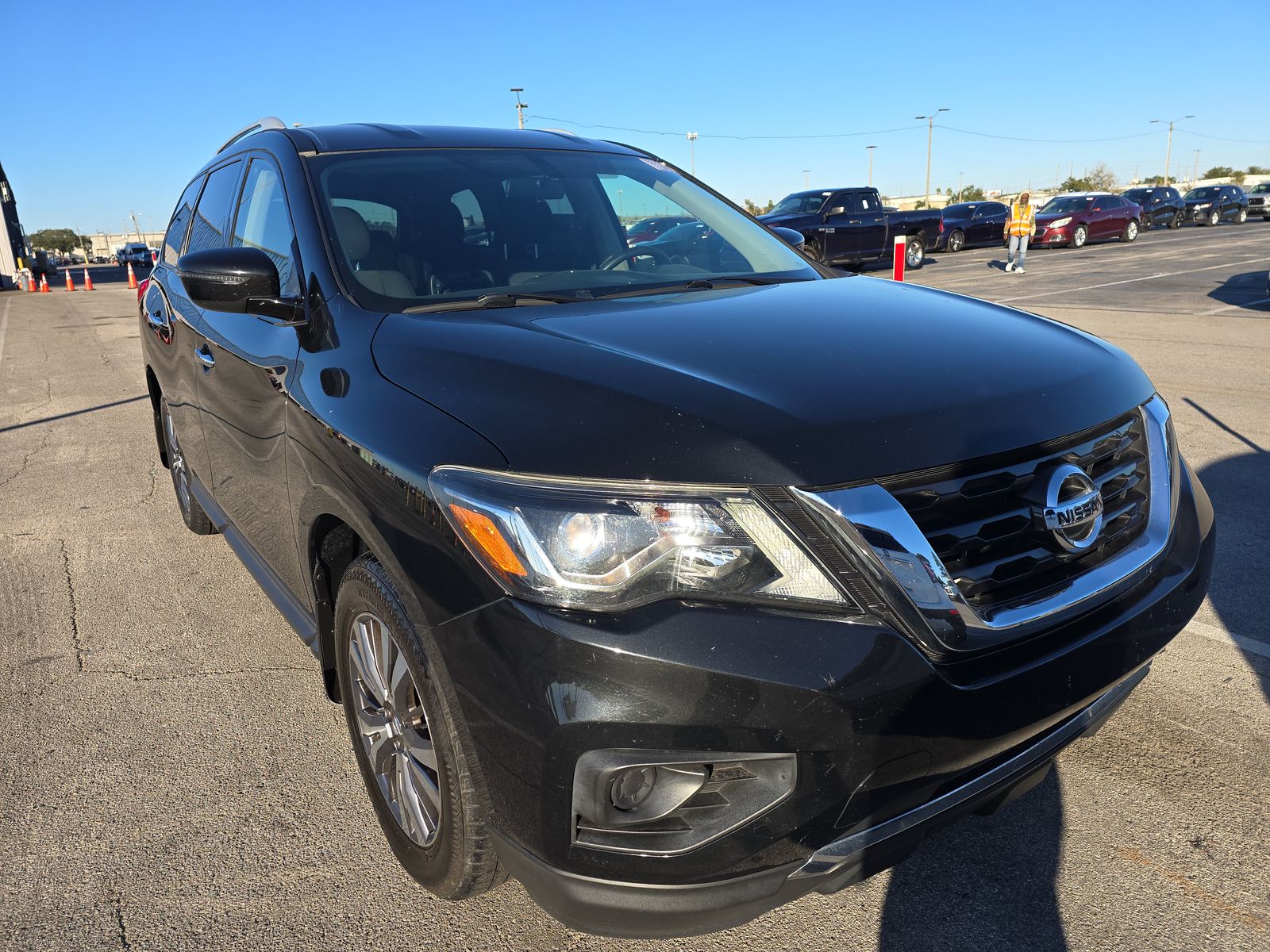 2020 Nissan Pathfinder S FWD