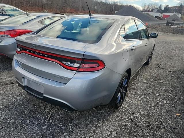 2016 Dodge Dart SXT FWD