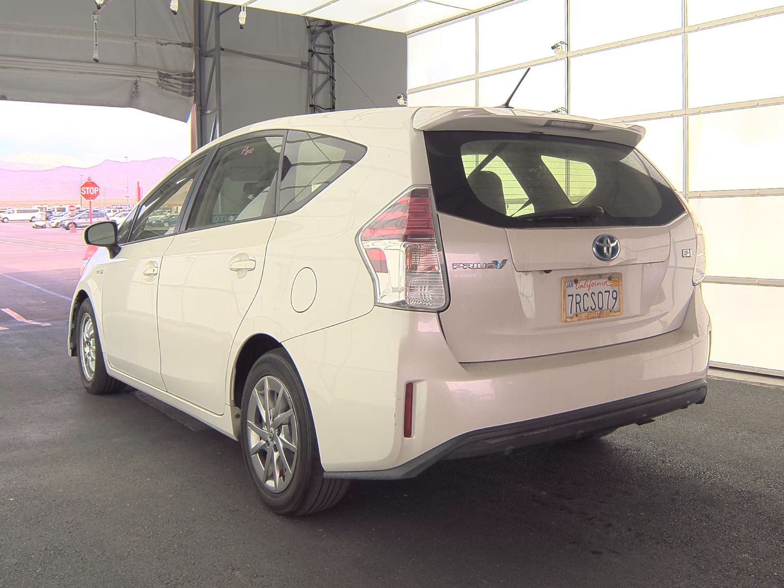 2016 Toyota Prius v Four FWD