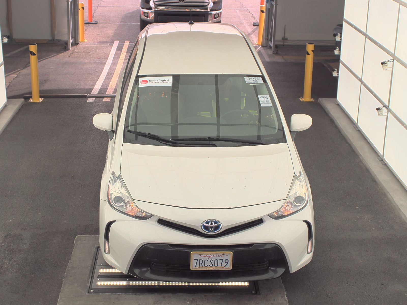 2016 Toyota Prius v Four FWD