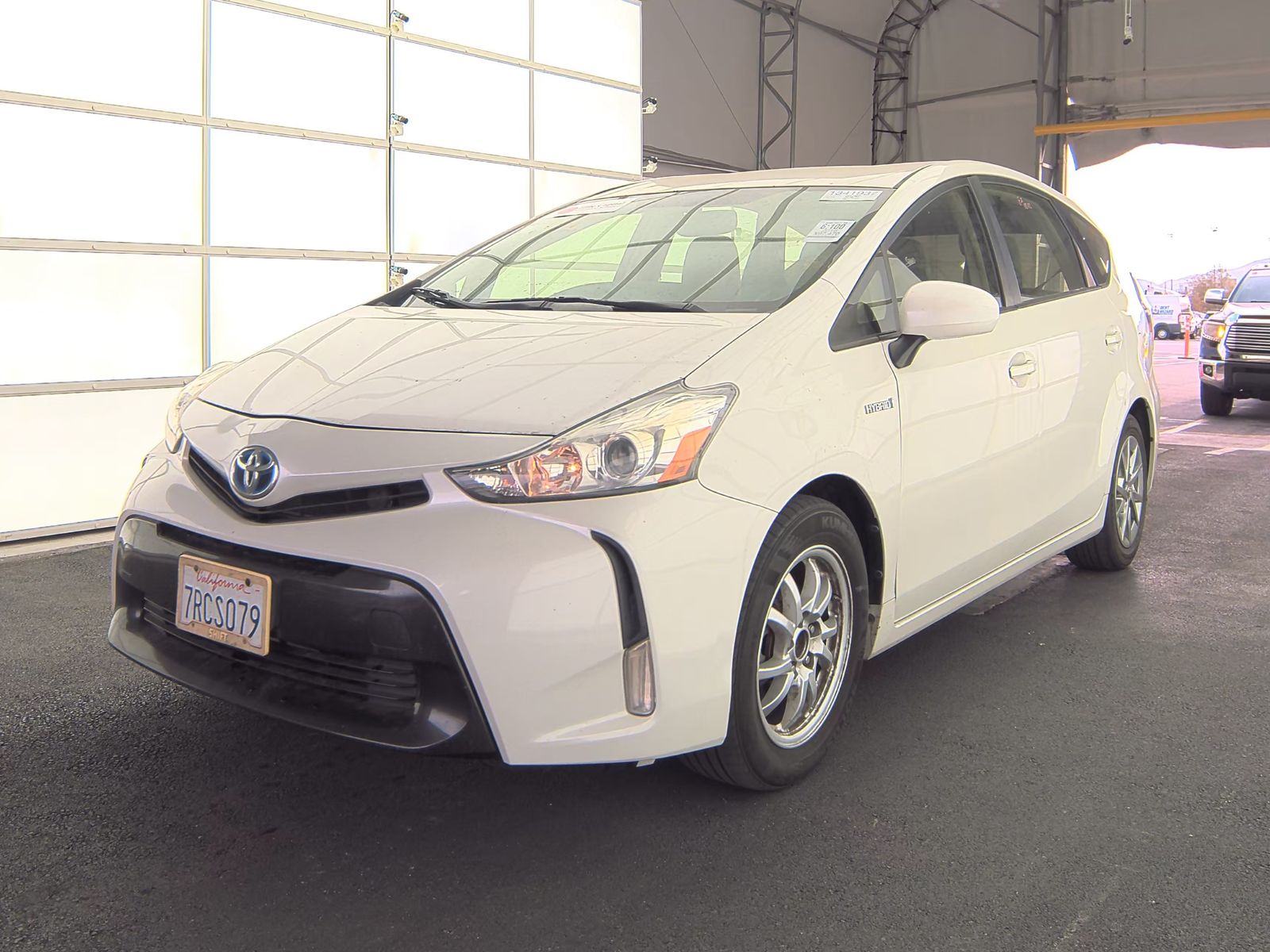 2016 Toyota Prius v Four FWD