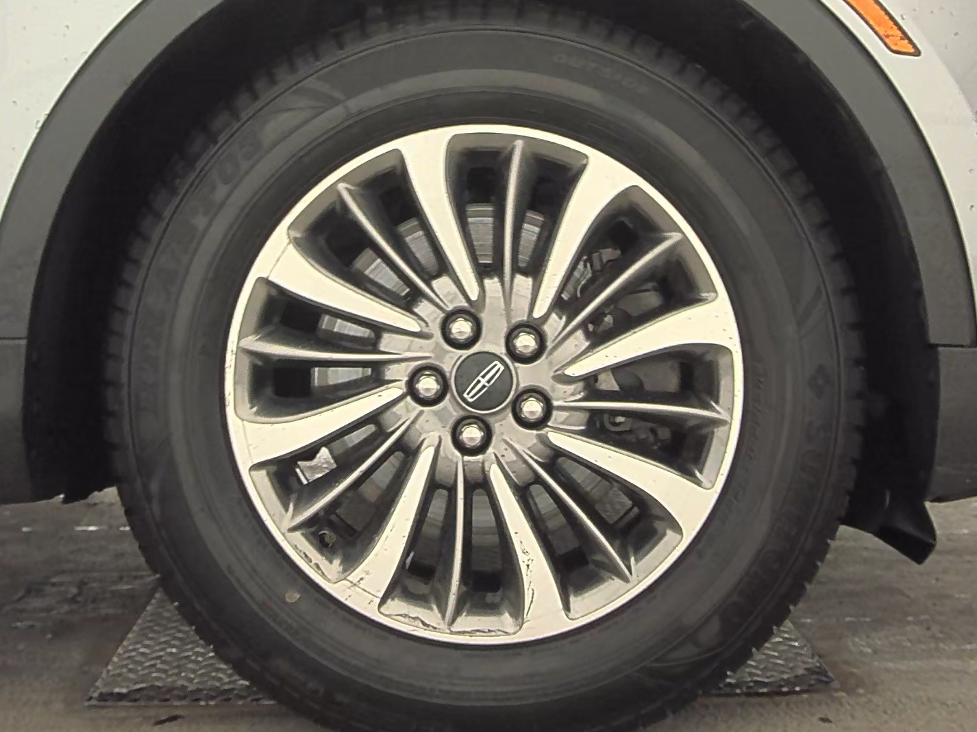 2020 Lincoln Nautilus Standard AWD