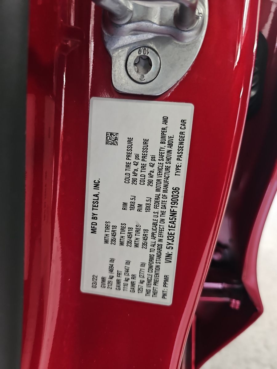 2022 Tesla Model 3 Standard Range FWD