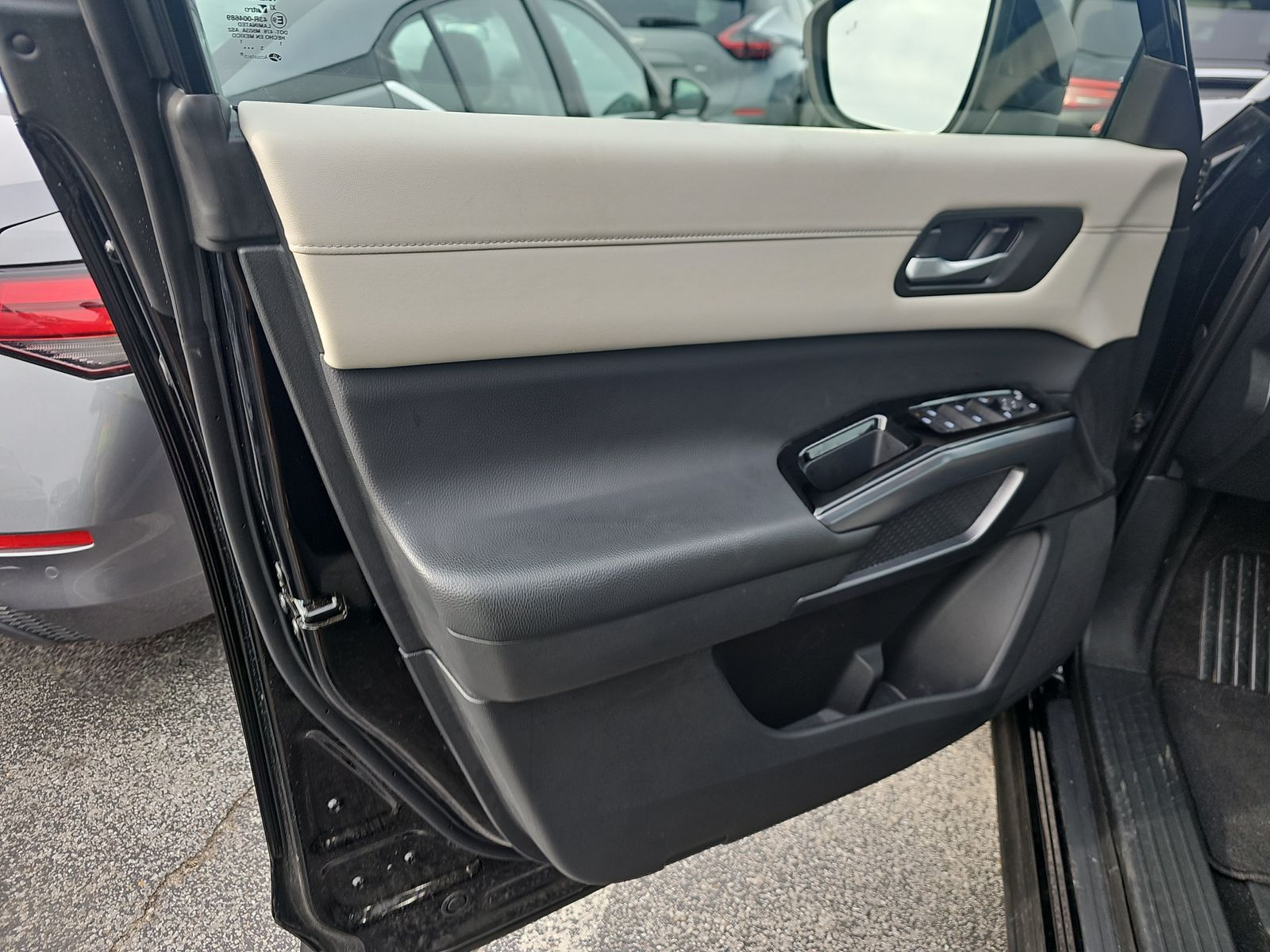 2024 Nissan Pathfinder SL FWD