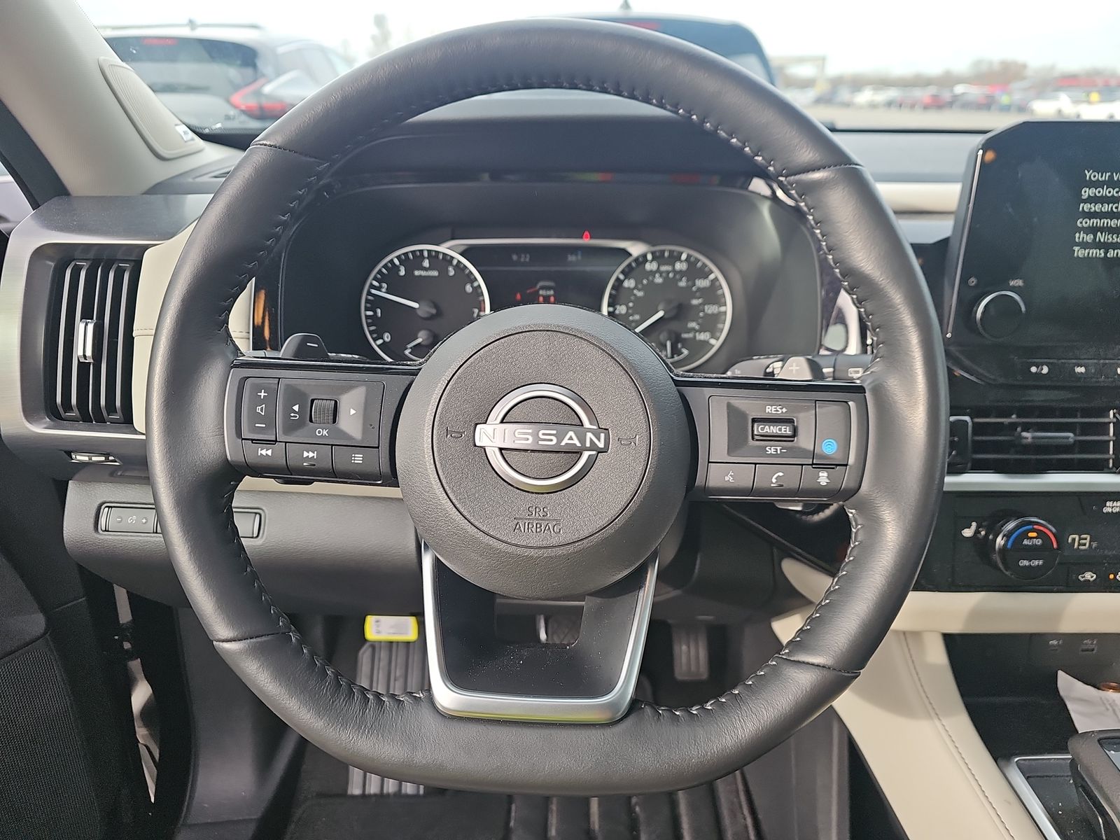 2024 Nissan Pathfinder SL FWD