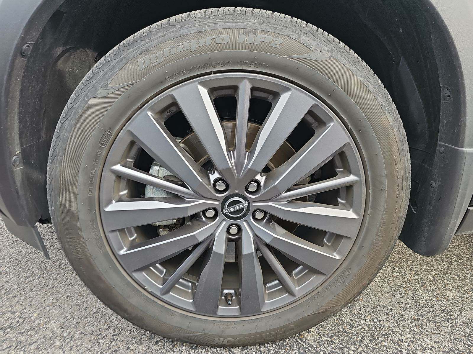 2024 Nissan Pathfinder SL FWD