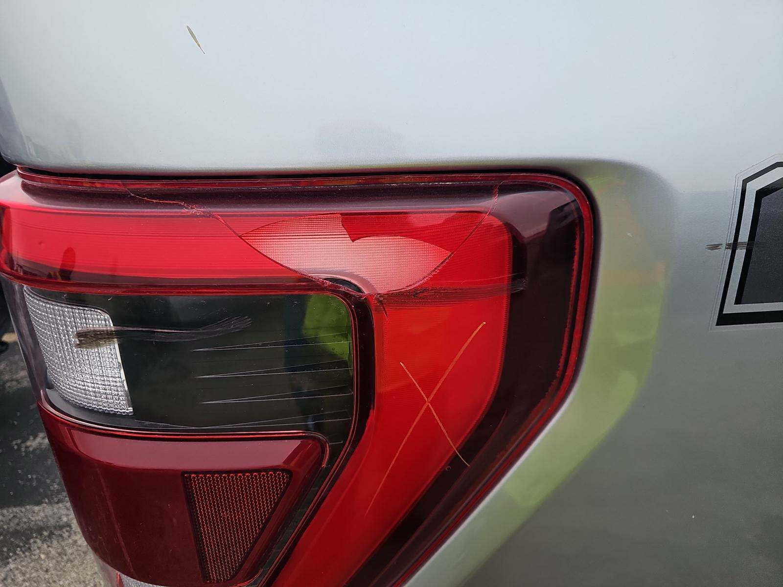 2022 Ford F-150 Hybrid Platinum AWD