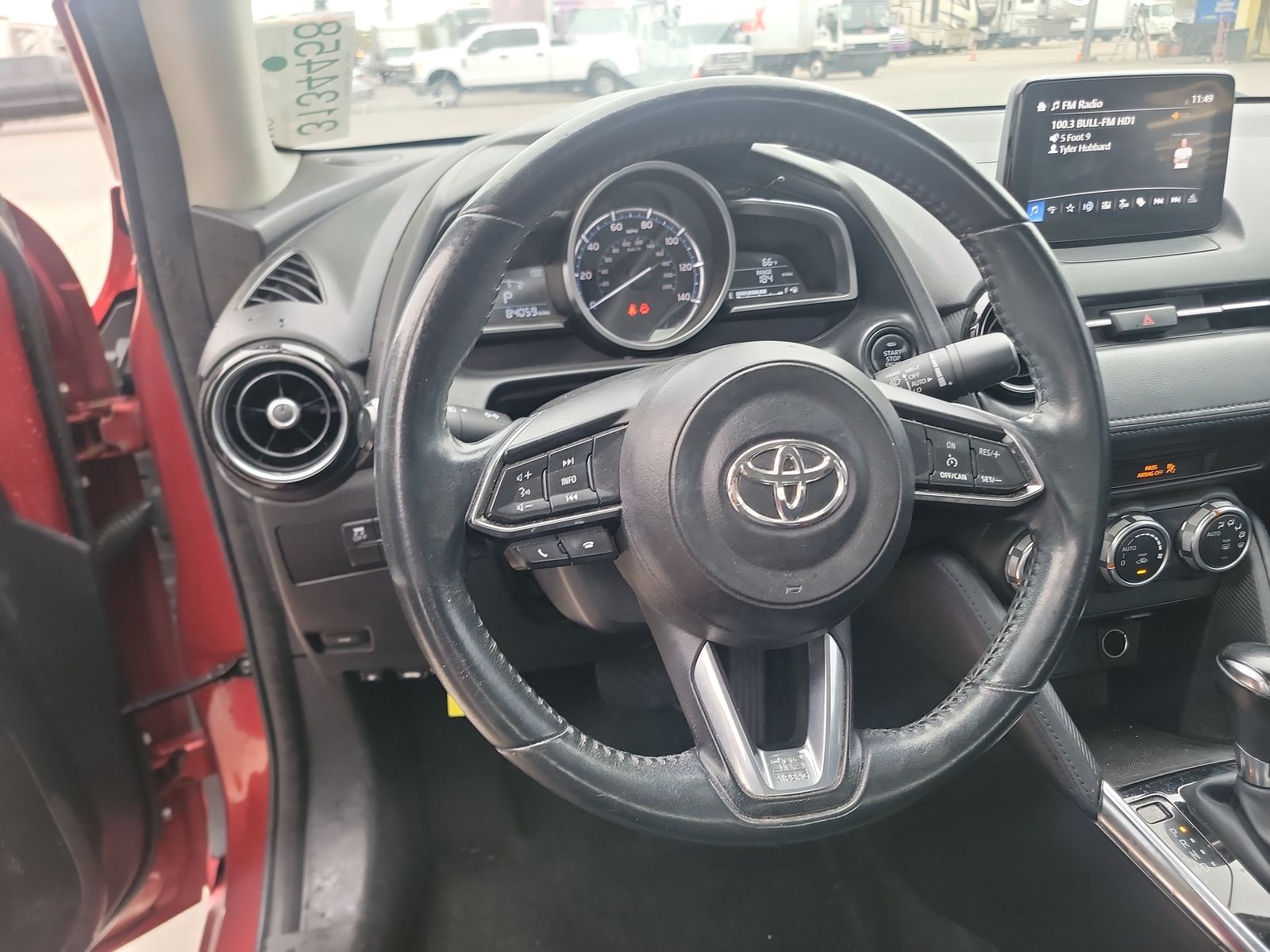 2019 Toyota Yaris XLE FWD