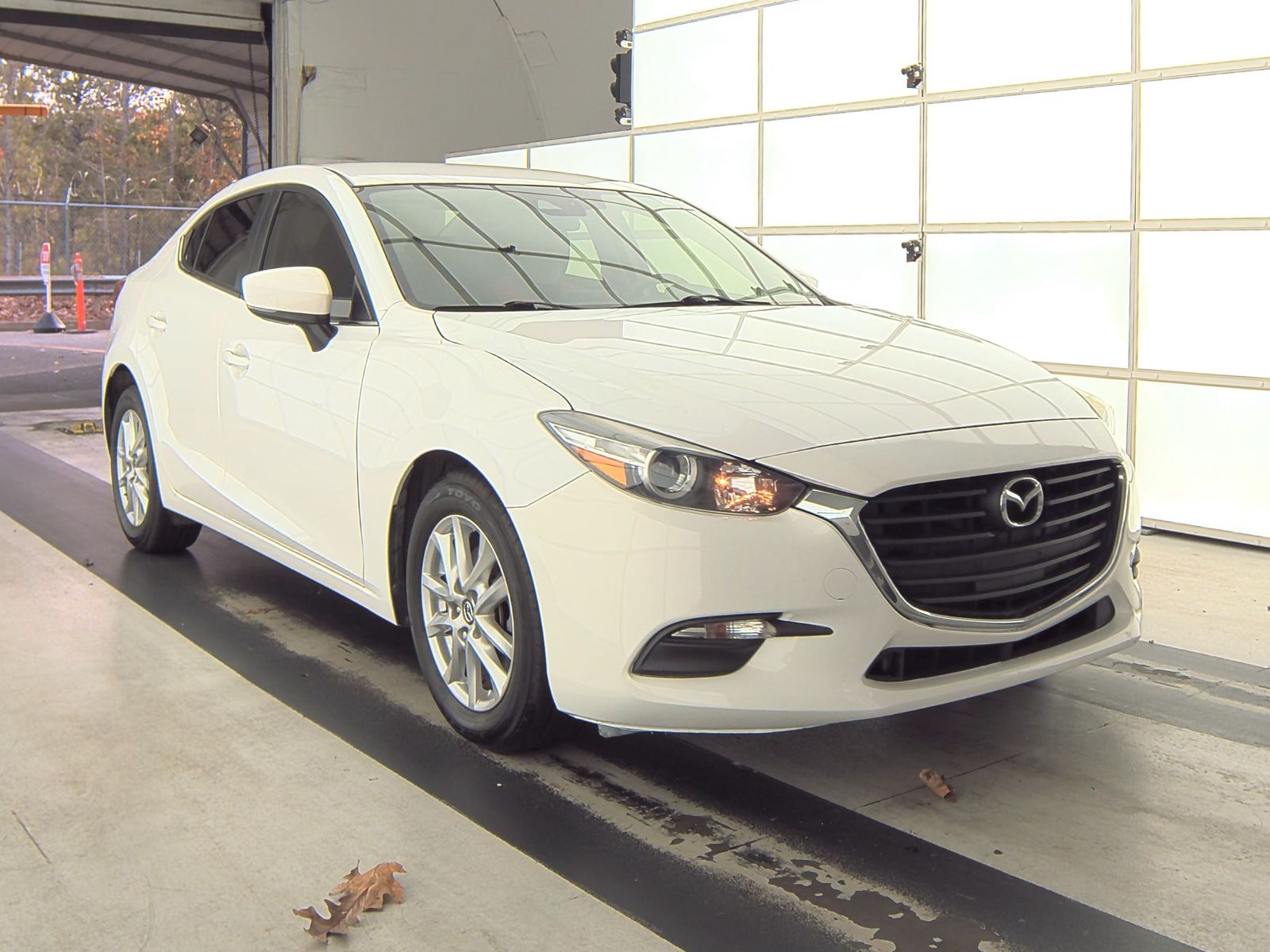 2018 MAZDA MAZDA3 Sport FWD