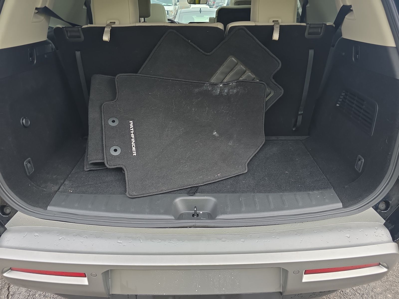 2024 Nissan Pathfinder SL FWD