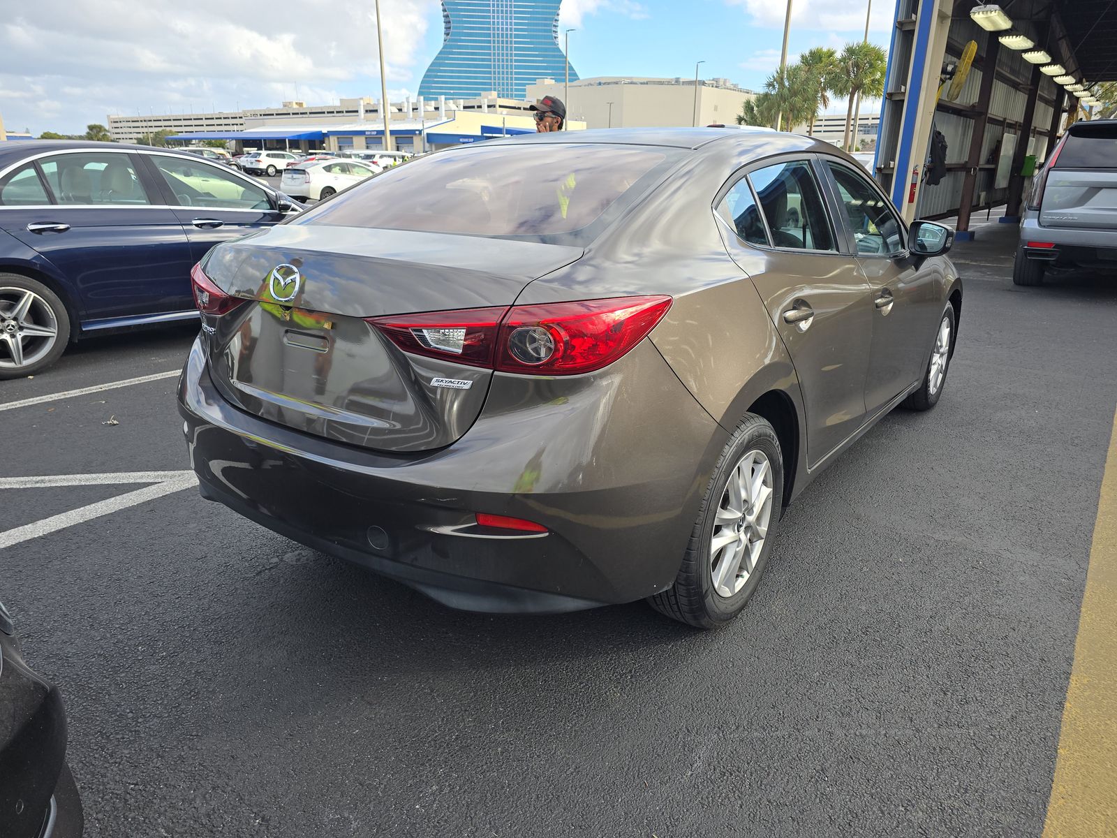 2016 MAZDA MAZDA3 i Sport FWD