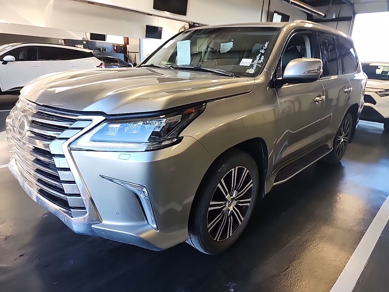 2019 Lexus LX 570 Three-Row