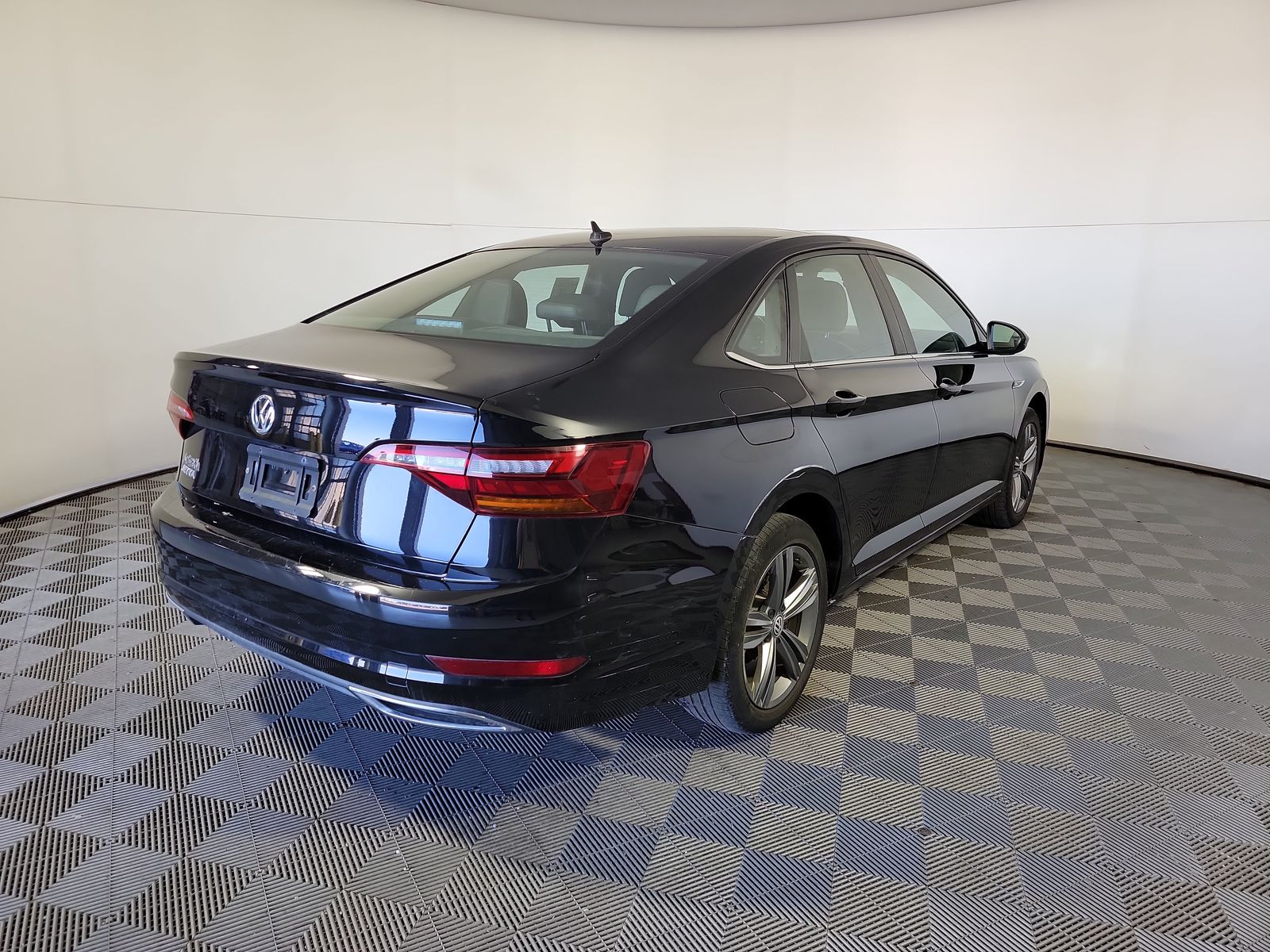 2019 Volkswagen Jetta 1.4T R-Line FWD