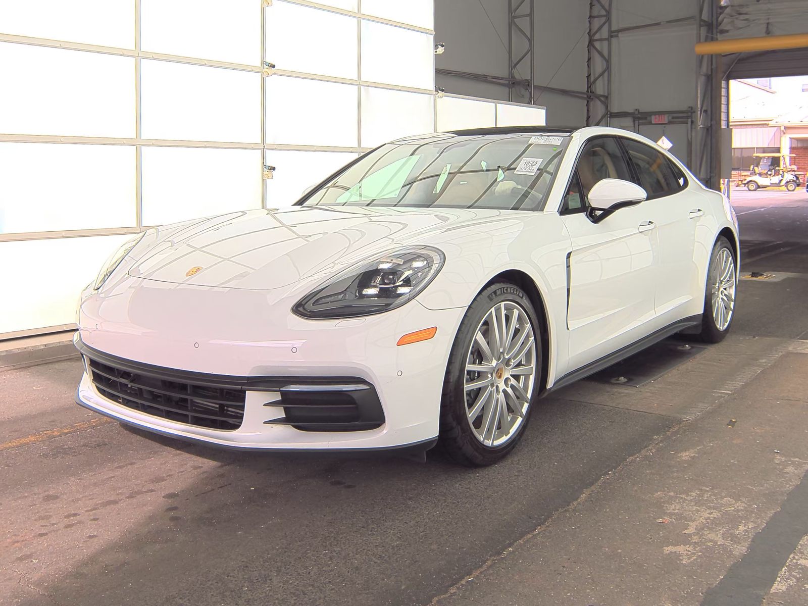 2018 Porsche Panamera Base RWD