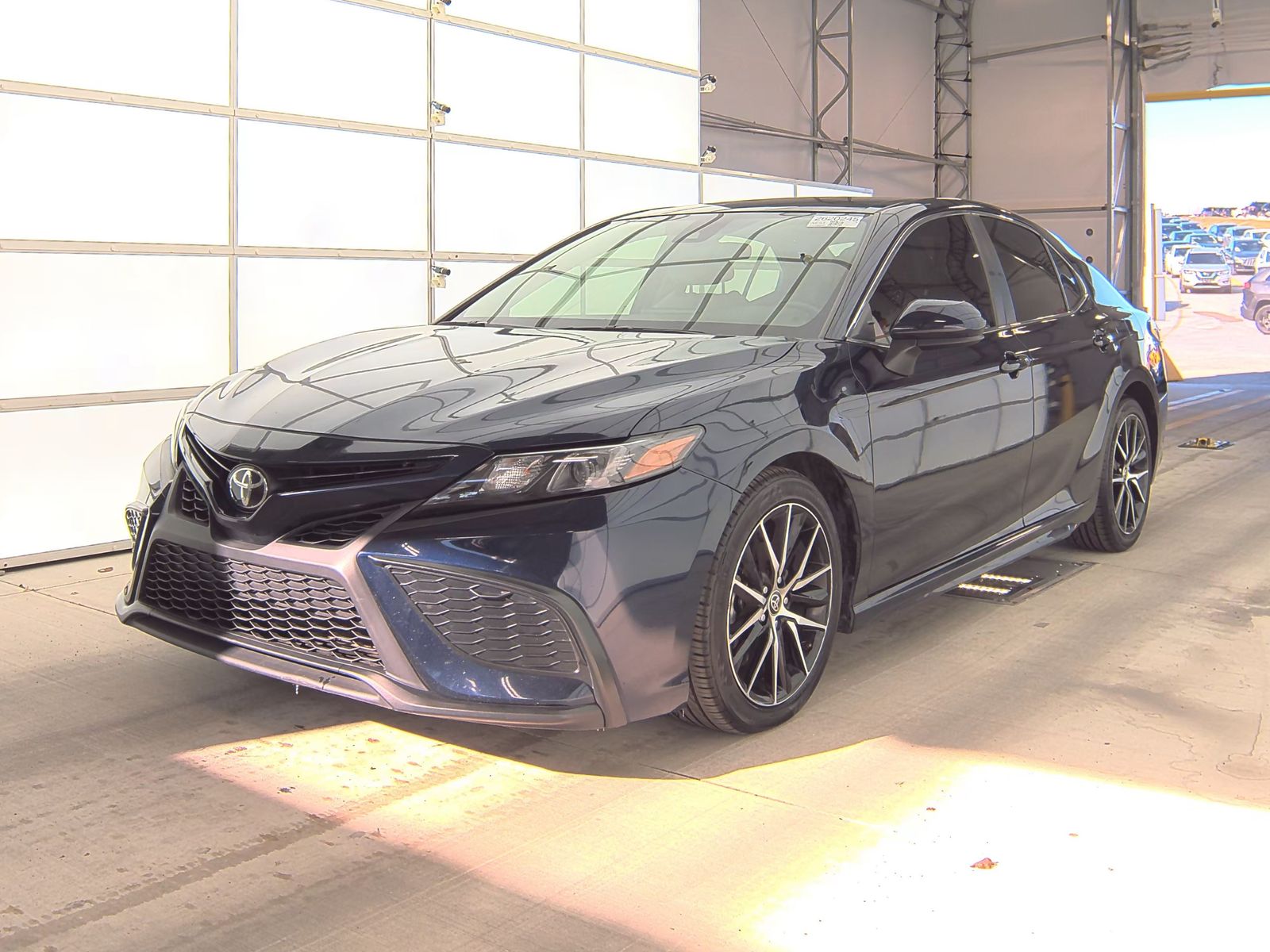2021 Toyota Camry SE FWD