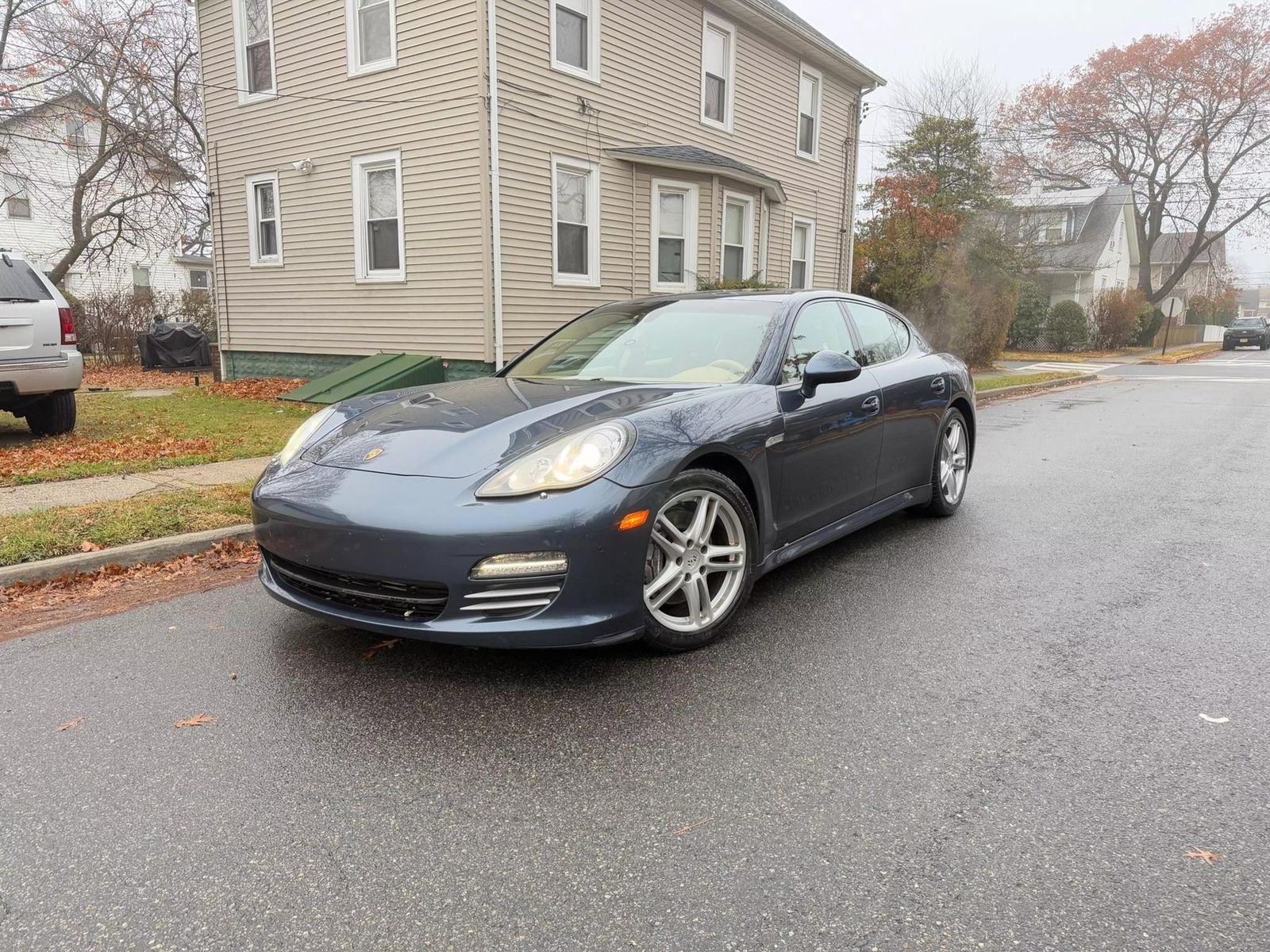 2011 Porsche Panamera 4 AWD