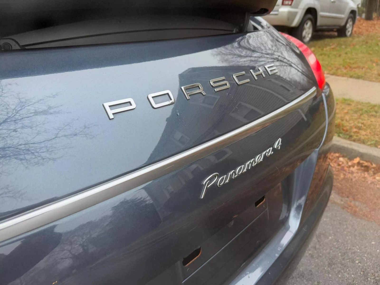 2011 Porsche Panamera 4 AWD