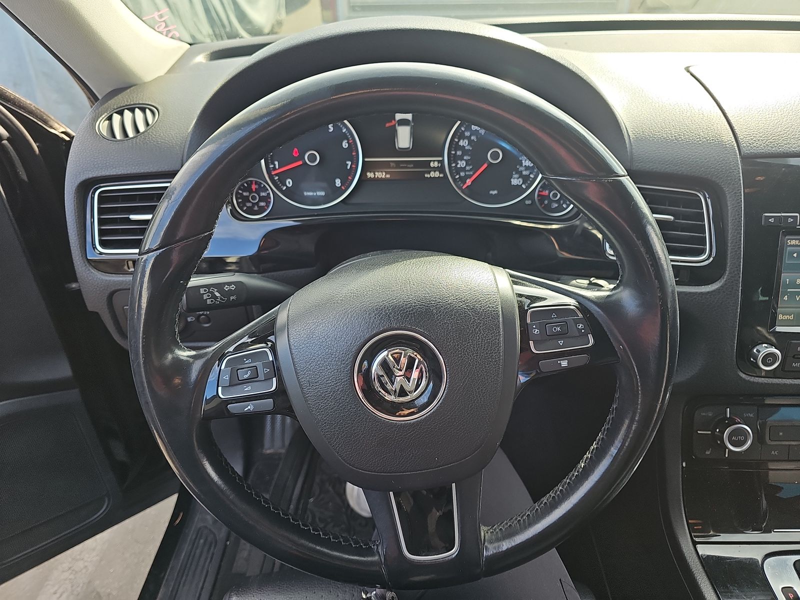 2014 Volkswagen Touareg 3.6L Executive AWD