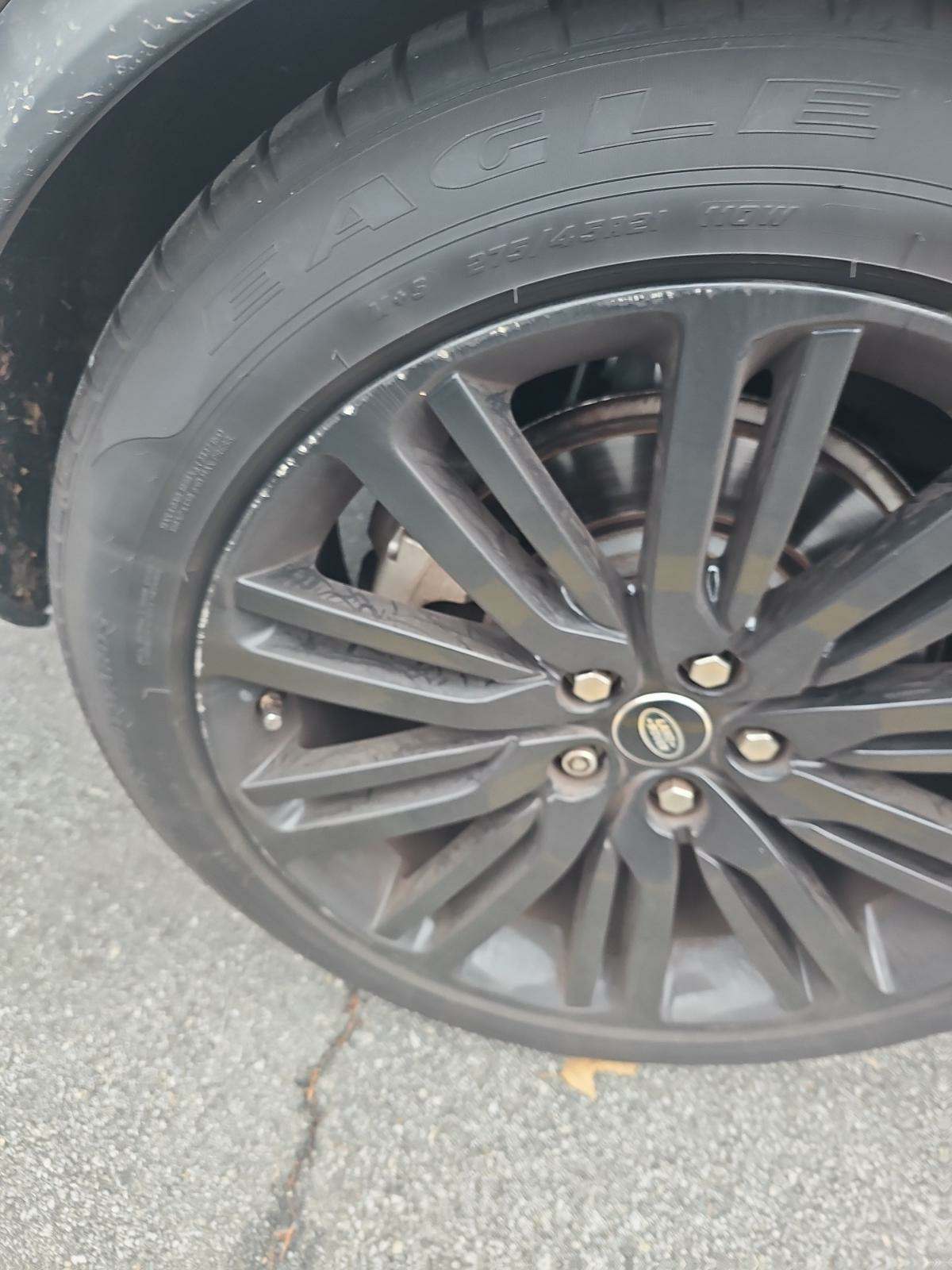 2017 Land Rover Discovery HSE AWD