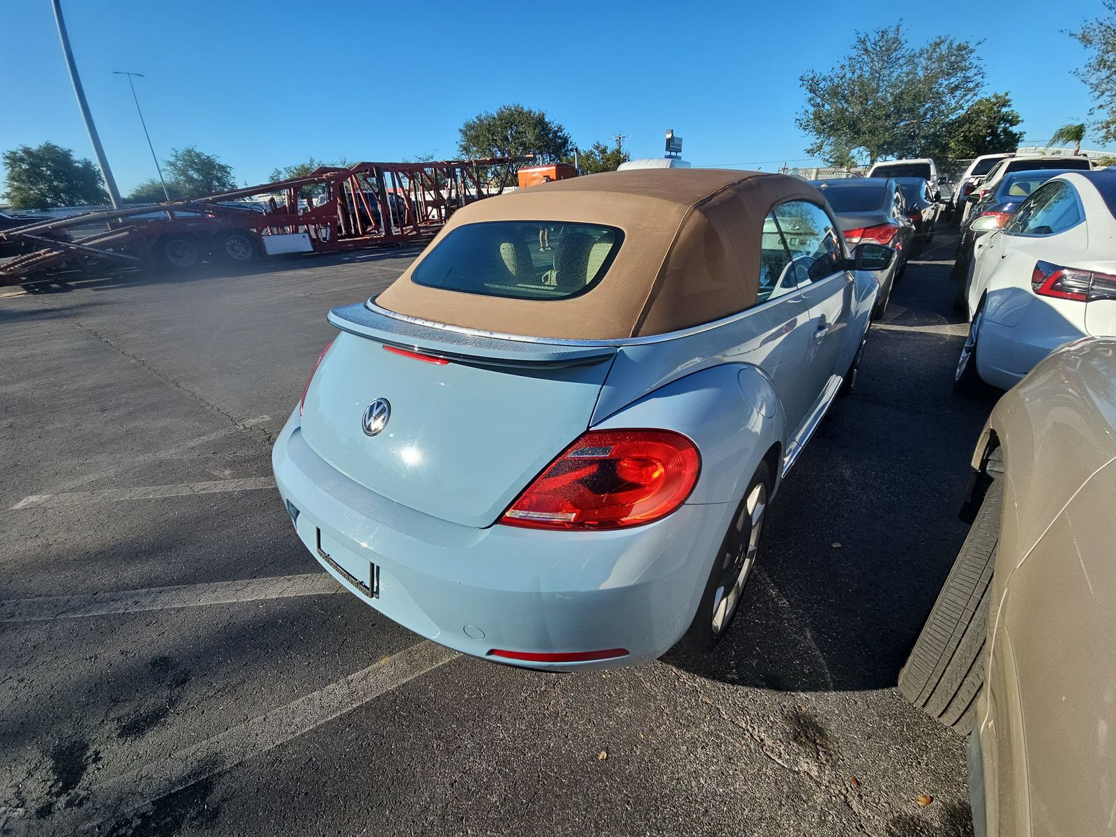 2014 Volkswagen Beetle 1.8T FWD