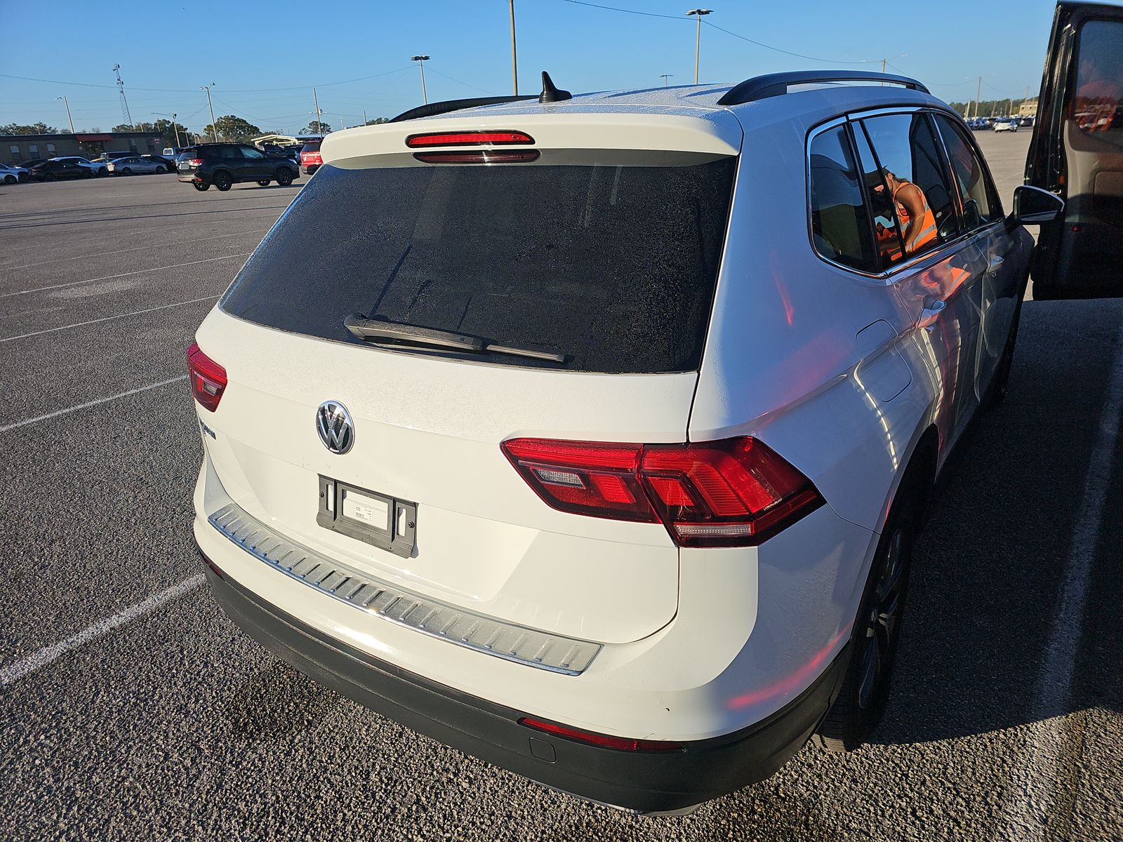 2019 Volkswagen Tiguan 2.0T SE FWD