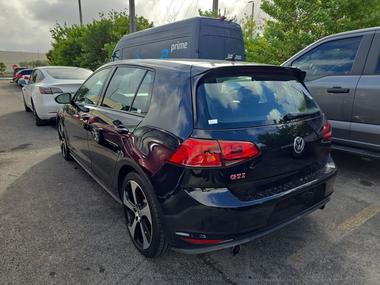 2017 Volkswagen Golf GTI 2.0T Sport FWD