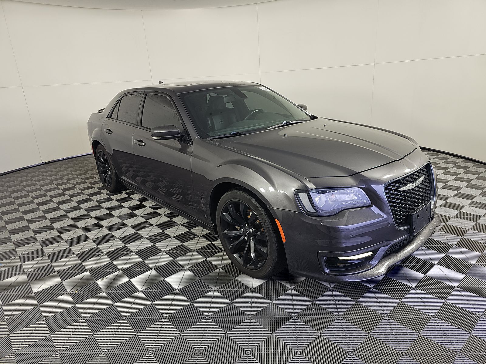 2018 Chrysler 300 S RWD