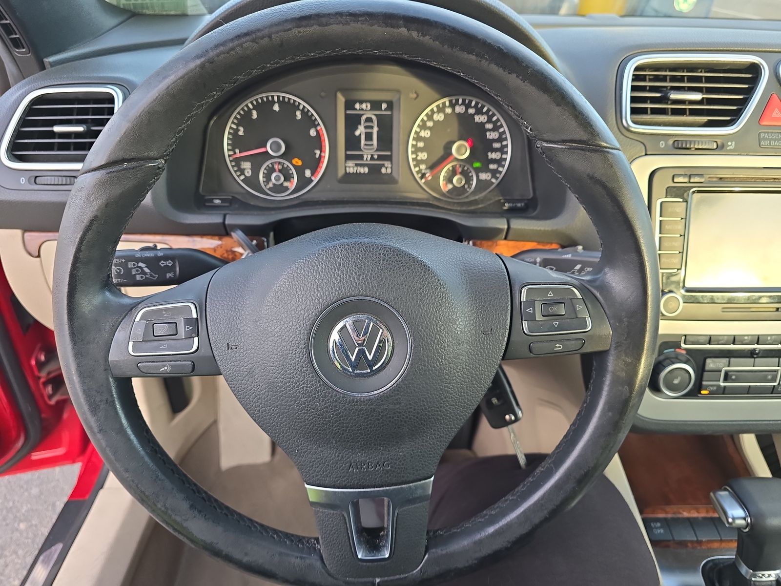 2010 Volkswagen Eos Lux FWD