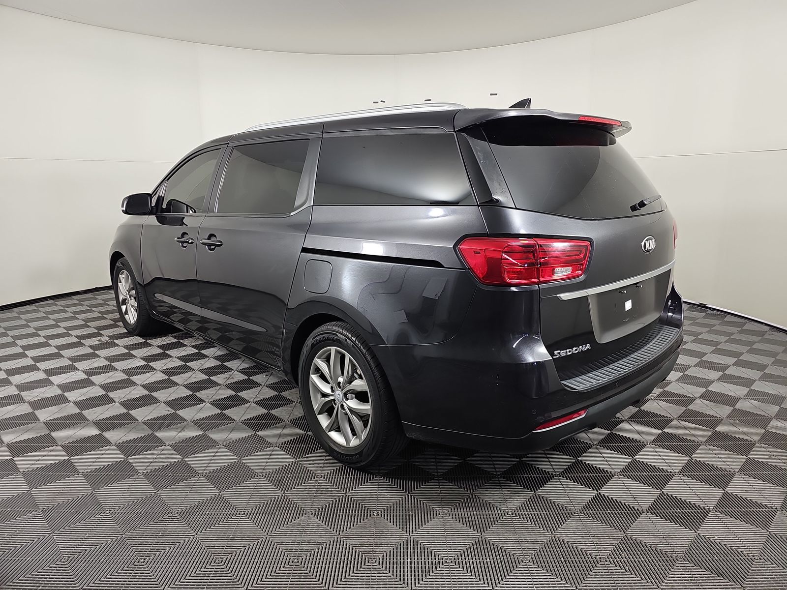 2019 Kia Sedona EX FWD