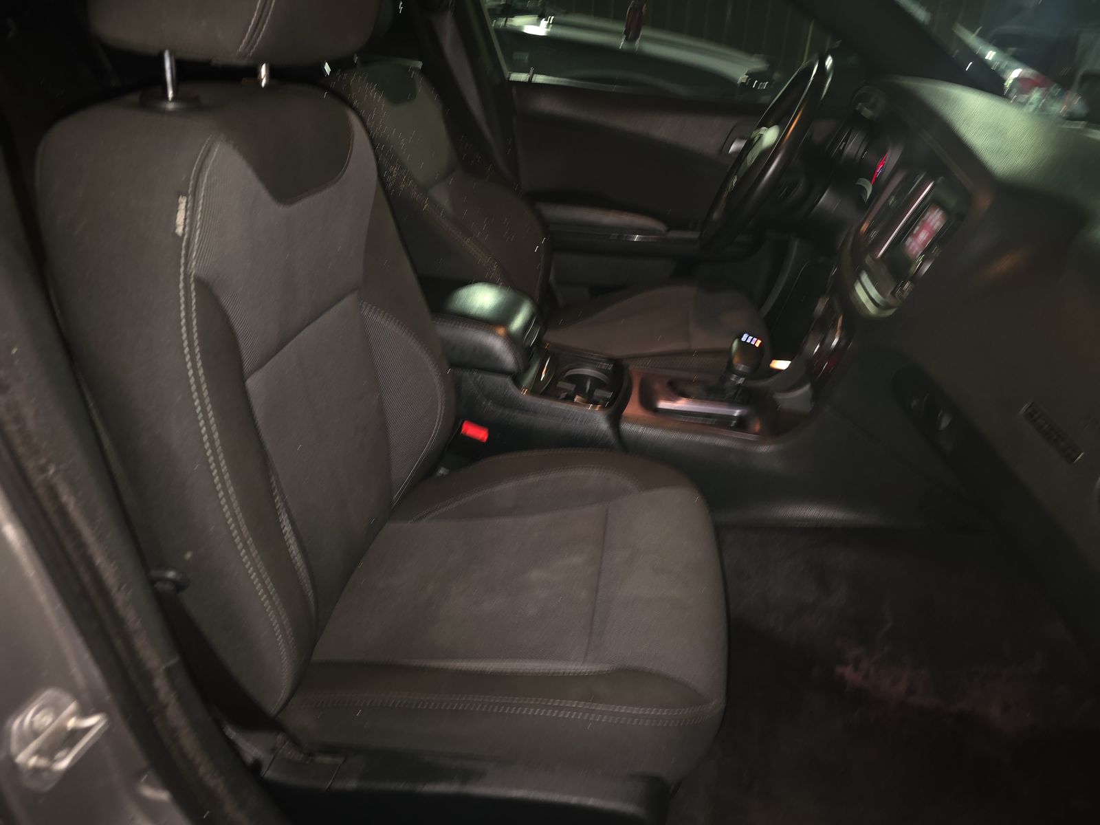 2017 Dodge Charger SE RWD