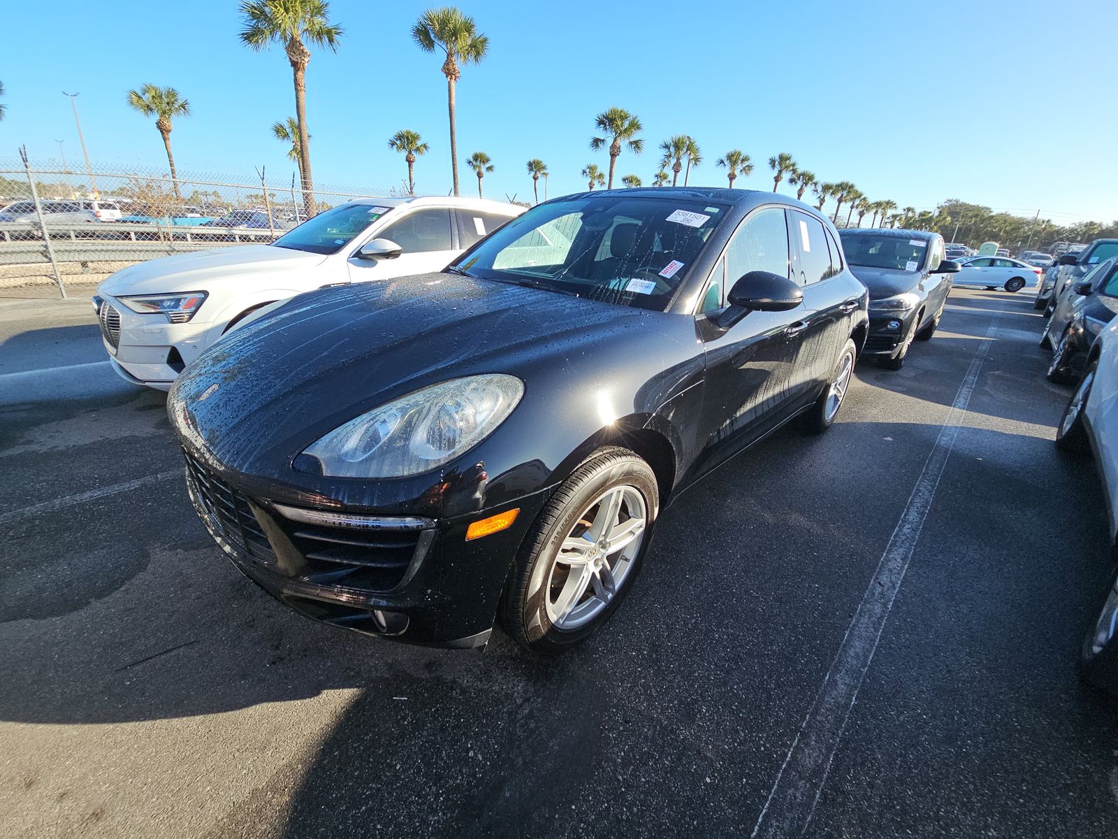 2017 Porsche Macan Base AWD